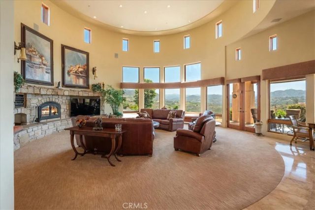 1917 Santa Margarita Drive, Fallbrook, CA 92028