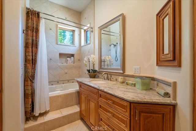 1917 Santa Margarita Drive, Fallbrook, CA 92028