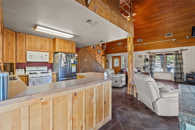 262 N Cheyenne Trail, Springtown, TX 76082