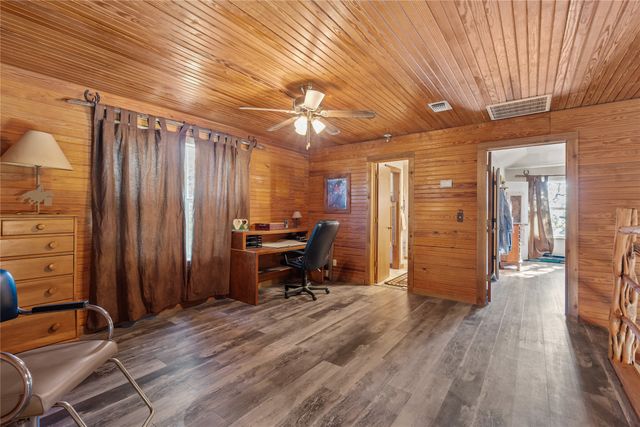 262 N Cheyenne Trail, Springtown, TX 76082