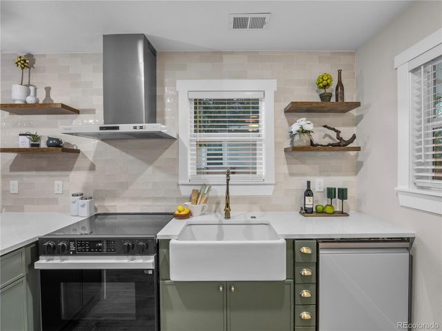 3837 S Acoma Street, Englewood, CO 80110