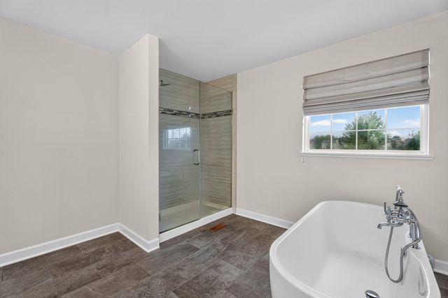 16440 W Turnberry Circle, Lockport, IL 60441