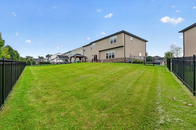 16440 W Turnberry Circle, Lockport, IL 60441