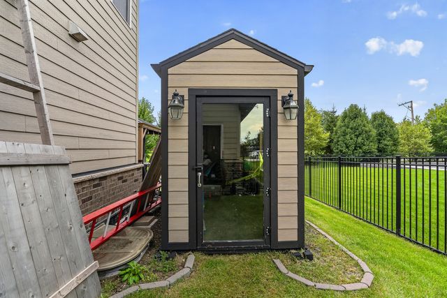 16440 W Turnberry Circle, Lockport, IL 60441