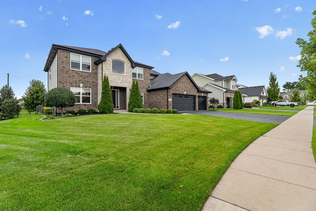 16440 W Turnberry Circle, Lockport, IL 60441