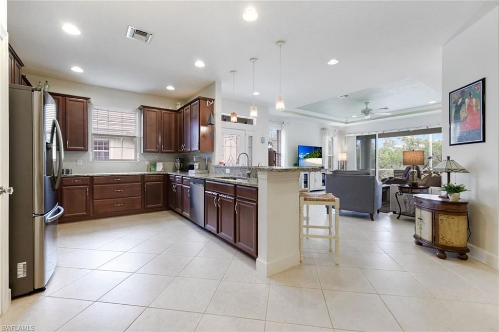 10436 Peso Del Rio DR, FORT MYERS, FL 33908 — photo 5