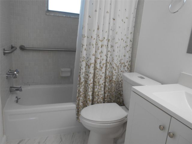 151 Berkley Road 309, Hollywood, FL 33024