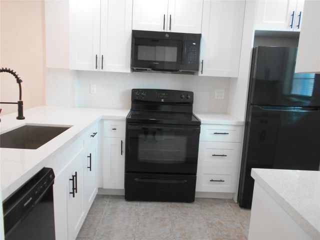 151 Berkley Road 309, Hollywood, FL 33024
