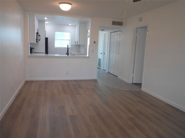 151 Berkley Road 309, Hollywood, FL 33024