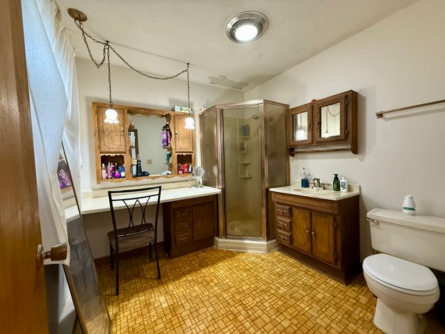 301 S Walnut Street, Clinton, IL 61727