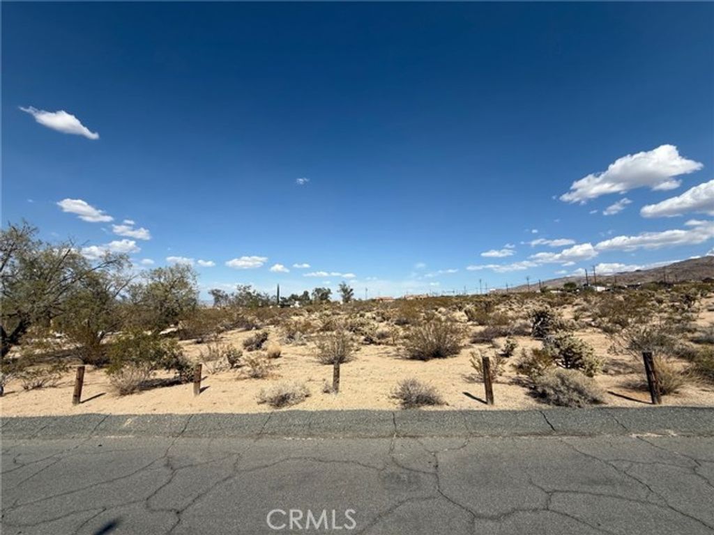 12 Indian Cove Road, Twentynine Palms, CA 92277