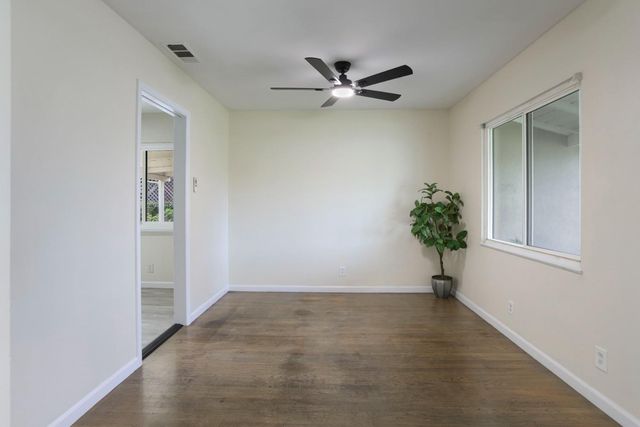 32 S Corinth Ave, Lodi, CA 95242