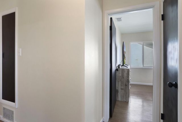 32 S Corinth Ave, Lodi, CA 95242