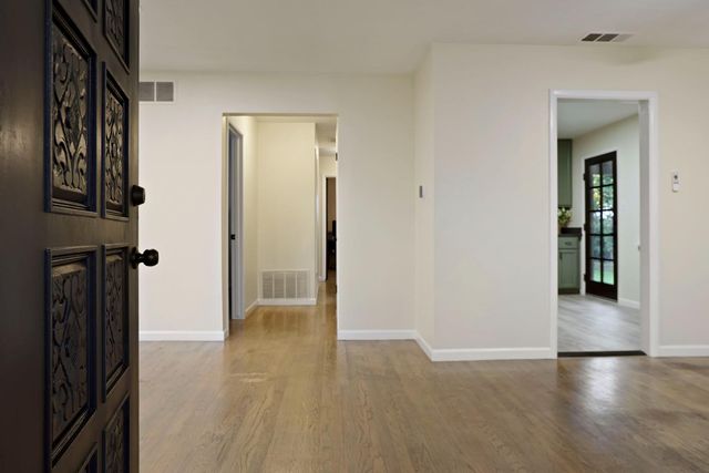 32 S Corinth Ave, Lodi, CA 95242