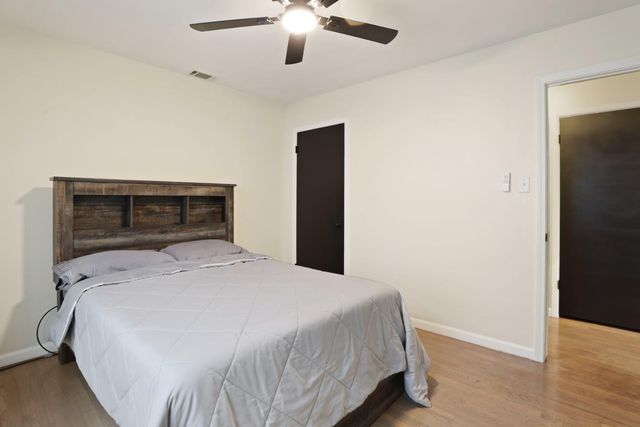 32 S Corinth Ave, Lodi, CA 95242