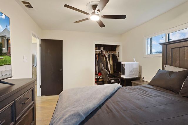 32 S Corinth Ave, Lodi, CA 95242