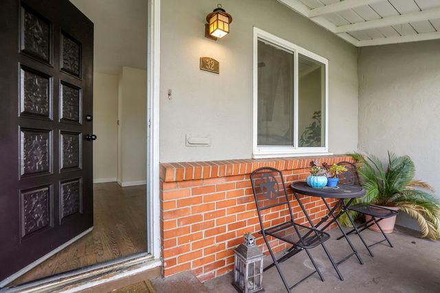 32 S Corinth Ave, Lodi, CA 95242