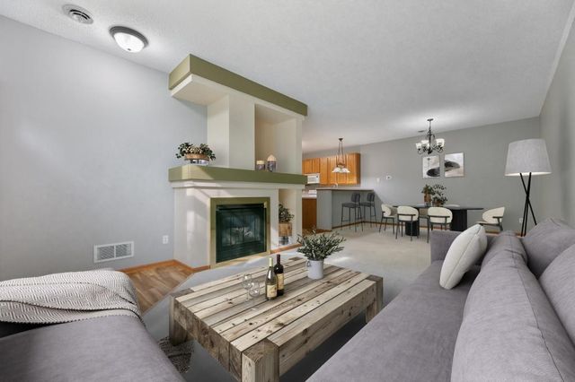 17682 96th Avenue N, Maple Grove, MN 55311