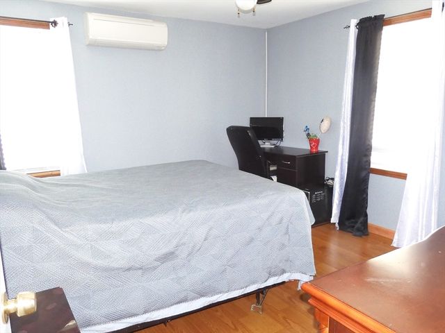 194 Oakland Ave, Methuen, MA 01844