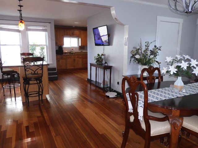 194 Oakland Ave, Methuen, MA 01844
