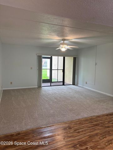 2323 Golf Lake Circle 1111, Melbourne, FL 32935