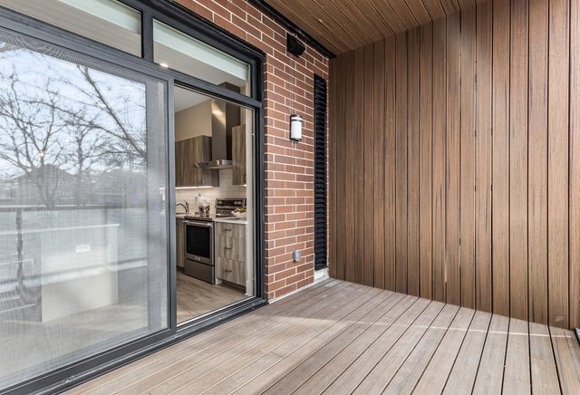 435 Madison Street 407, Oak Park, IL 60302