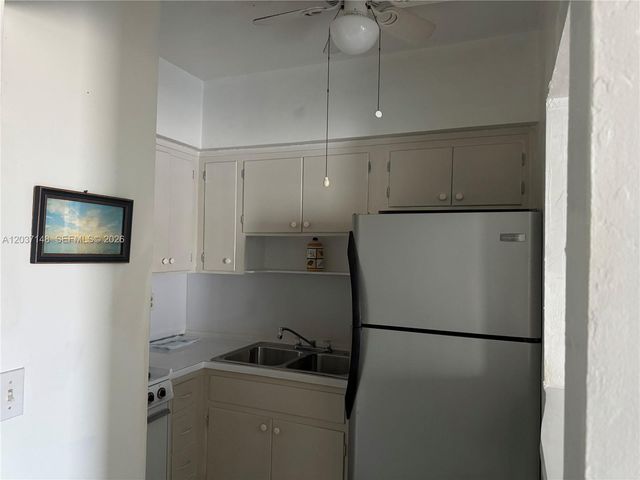 801 Atlantic Shores Boulevard 207, Hallandale Beach, FL 33009