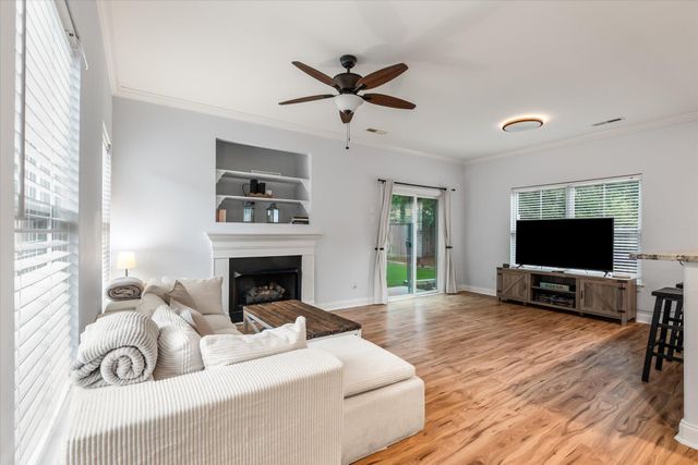 187 W Pine Street, Summerville, SC 29485