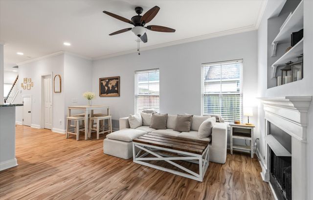 187 W Pine Street, Summerville, SC 29485