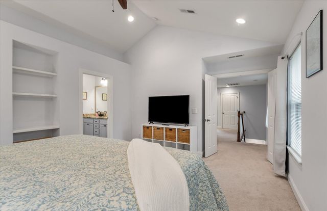 187 W Pine Street, Summerville, SC 29485
