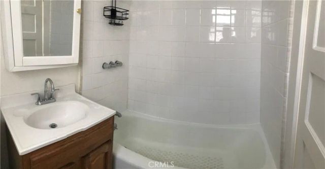 206 S Guadalupe A, Redondo Beach, CA 90277