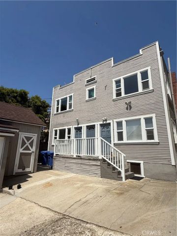 206 S Guadalupe A, Redondo Beach, CA 90277