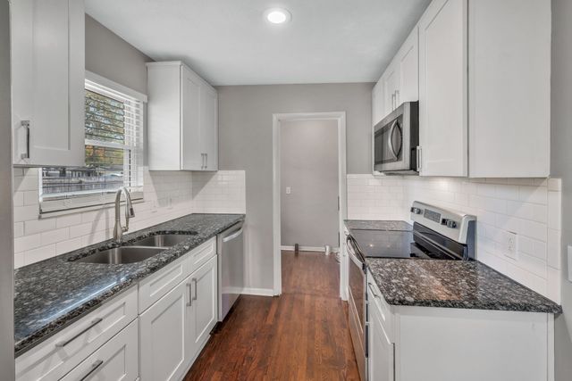 2721 Jones Ave, Nashville, TN 37207