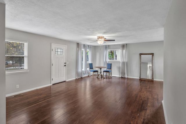 2721 Jones Ave, Nashville, TN 37207