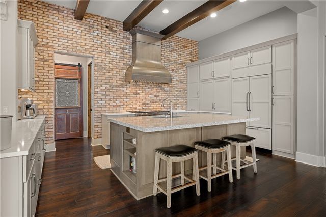 3021 Rock Point Drive, Seneca, SC 29672