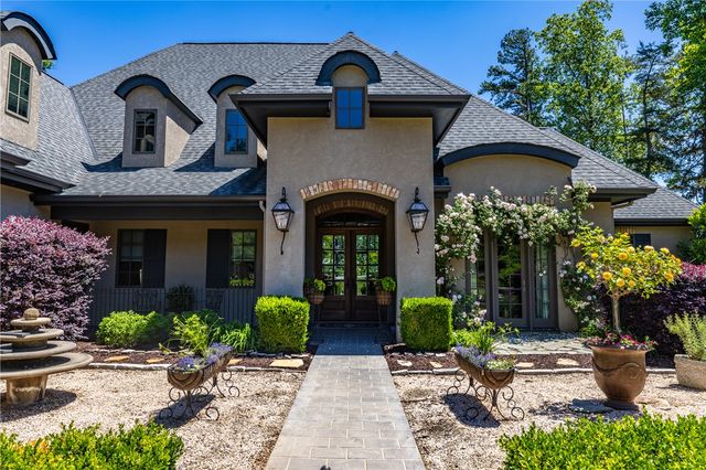 3021 Rock Point Drive, Seneca, SC 29672