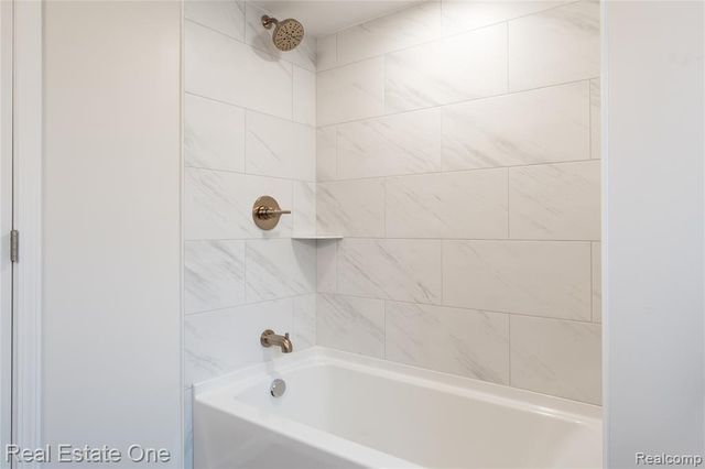 19339 Starlane Street, Southfield, MI 48075