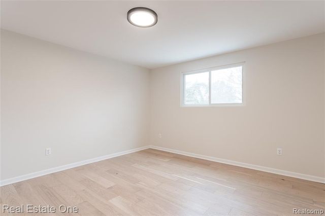 19339 Starlane Street, Southfield, MI 48075