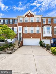 5115 SAPPHIRE SKY LN, Centreville, VA 20120