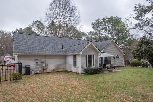 90 Jeb Stuart Drive, Newnan, GA 30265