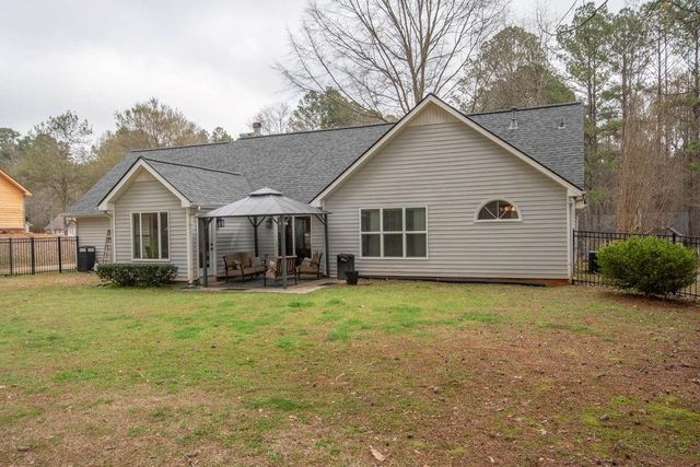 90 Jeb Stuart Drive, Newnan, GA 30265