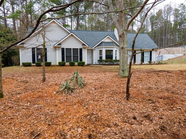 90 Jeb Stuart Drive, Newnan, GA 30265