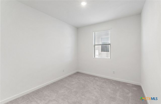 203 Green Berets Bend, Jarrell, TX 76537
