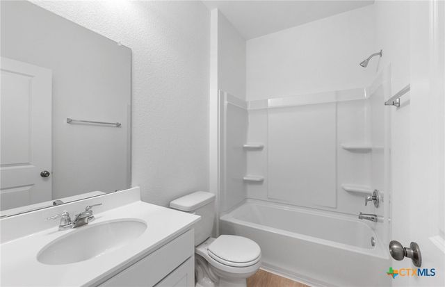 203 Green Berets Bend, Jarrell, TX 76537