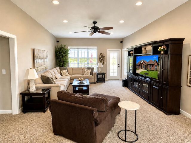 53 Private Drive 633, Chesapeake, OH 45619