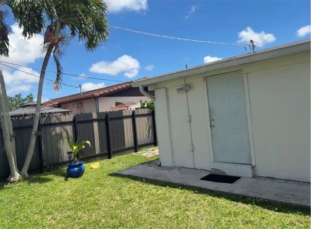 12823 SW 20th Ter 0, Miami, FL 33175