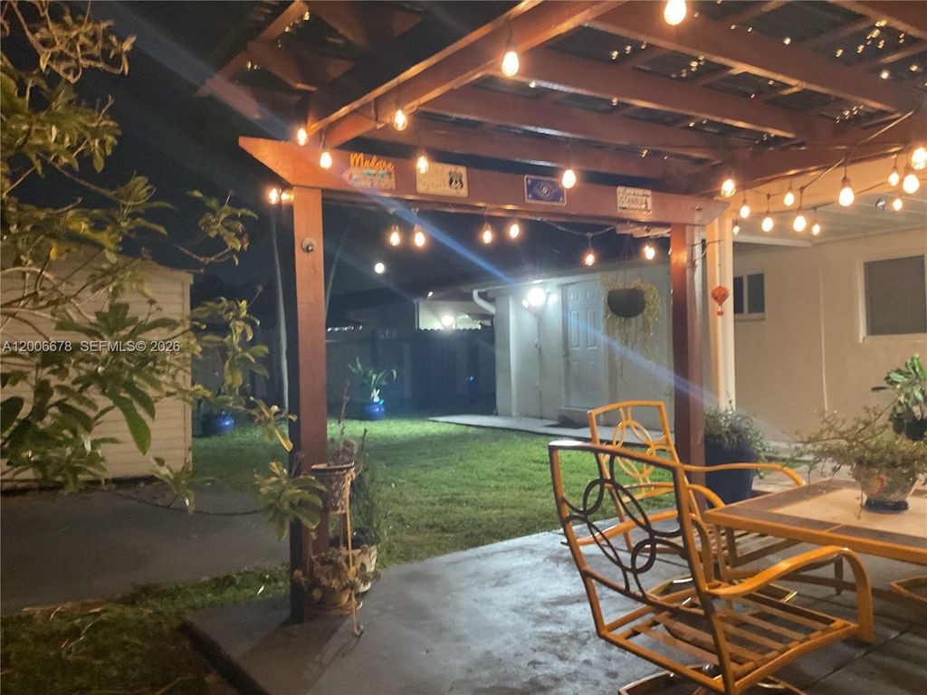 12823 SW 20th Ter 0, Miami, FL 33175