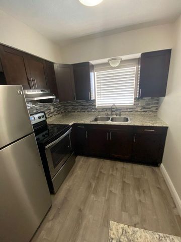 480 W Camino Real 31, Boca Raton, FL 33432