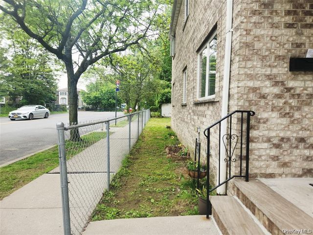 101 Longstreet Avenue, Bronx, NY 10465