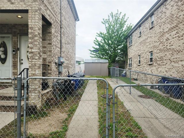 101 Longstreet Avenue, Bronx, NY 10465